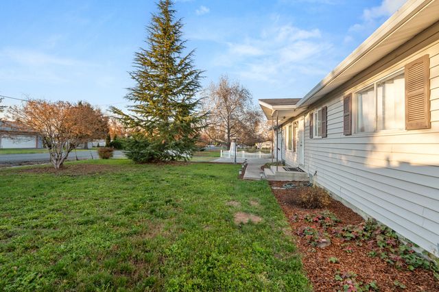 1627 Southgate Way, Grants Pass, OR 97527