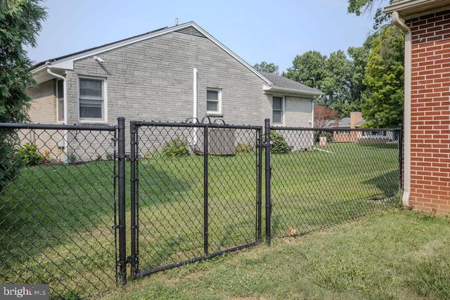 626 CHARLES ST, Shippensburg, PA 17257