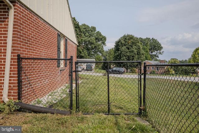 626 CHARLES ST, Shippensburg, PA 17257