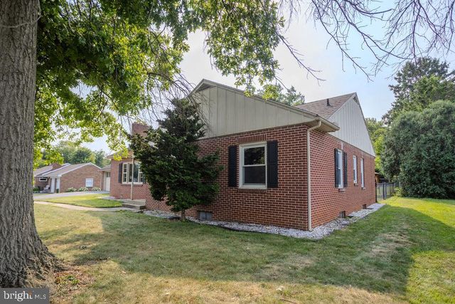626 CHARLES ST, Shippensburg, PA 17257