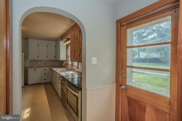 626 CHARLES ST, Shippensburg, PA 17257