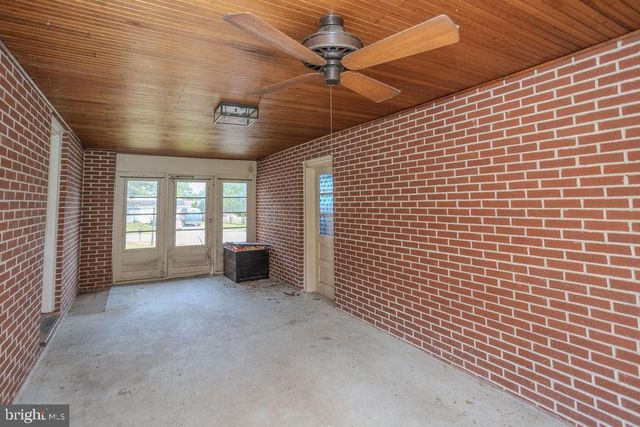 626 CHARLES ST, Shippensburg, PA 17257