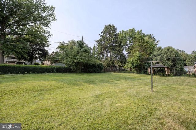 626 CHARLES ST, Shippensburg, PA 17257