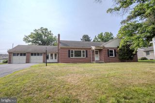 626 CHARLES ST, Shippensburg, PA 17257