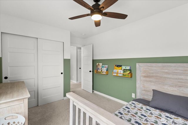 8735 69th Street NE, Marysville, WA 98270