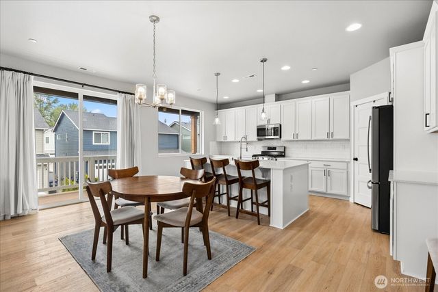 8735 69th Street NE, Marysville, WA 98270