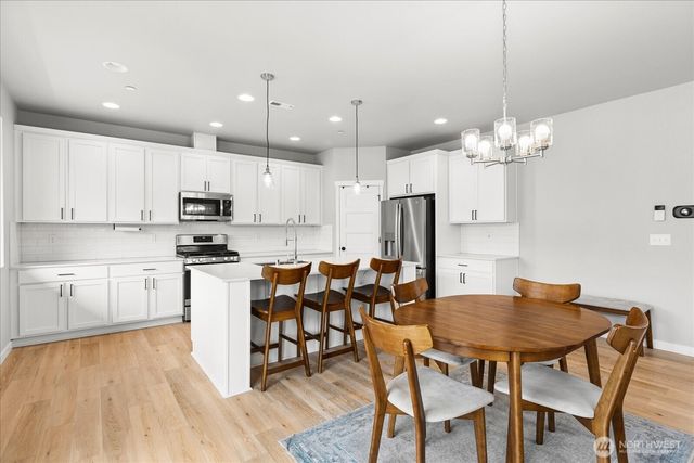 8735 69th Street NE, Marysville, WA 98270