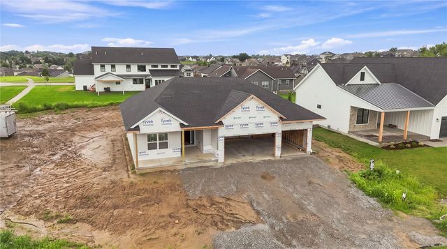 1401 Green Oak Pass, Tiffin, IA 52340