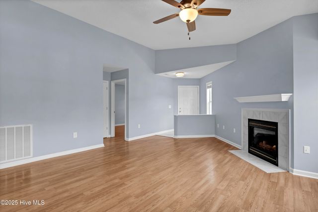 4110 Breezewood Drive Apt 201, Wilmington, NC 28412