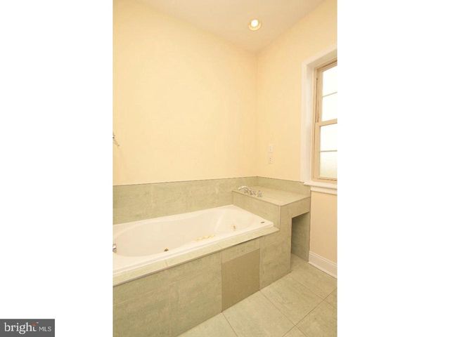 1224 GERMANTOWN AVE, Philadelphia, PA 19122