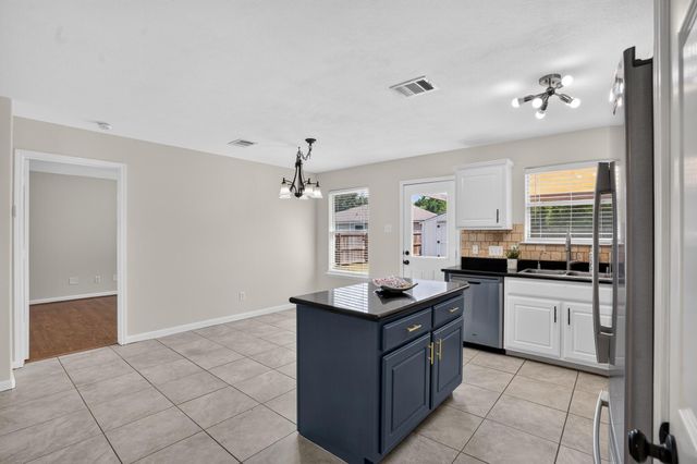 4008 Pedernales River Lane, Spring, TX 77386