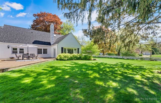 240 S Mchenry Avenue, Crystal Lake, IL 60014