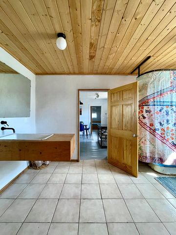 1309 W Fremont St, Marfa, TX 79843