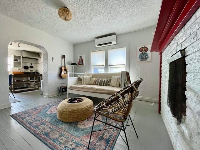 1309 W Fremont St, Marfa, TX 79843