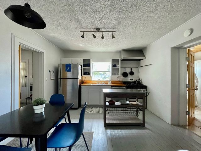 1309 W Fremont St, Marfa, TX 79843