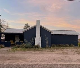 1309 W Fremont St, Marfa, TX 79843