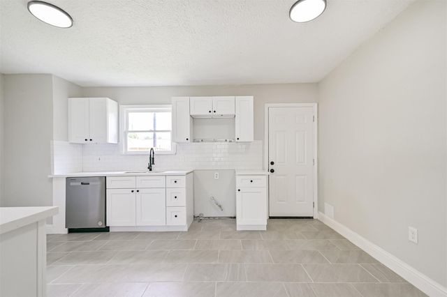 5007 Northridge Drive, Houston, TX 77033