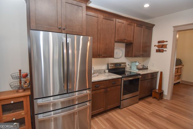 580 I B Howard Road, Williamson, GA 30292