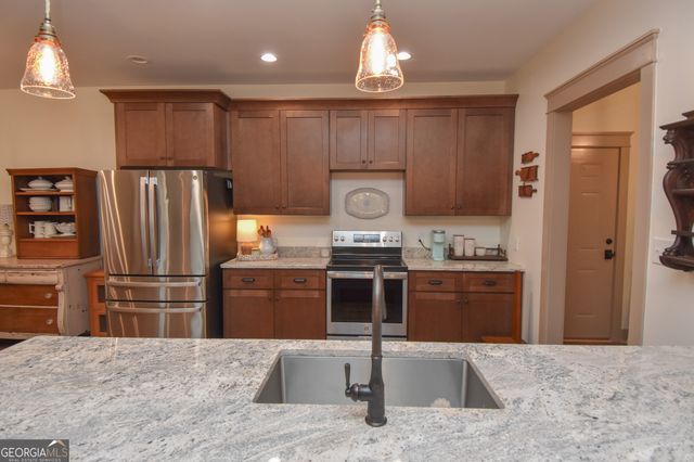 580 I B Howard Road, Williamson, GA 30292