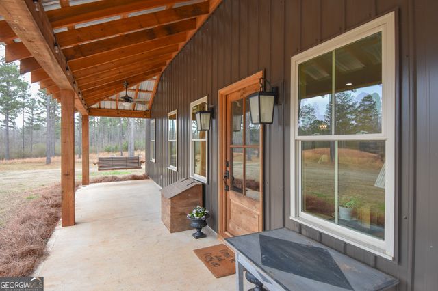 580 I B Howard Road, Williamson, GA 30292