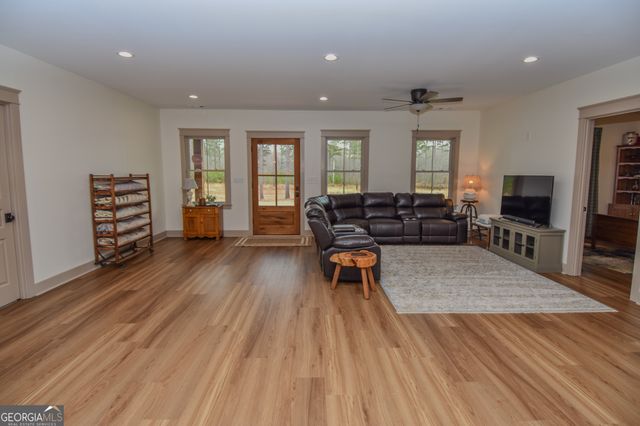 580 I B Howard Road, Williamson, GA 30292