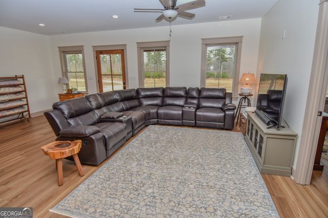 580 I B Howard Road, Williamson, GA 30292