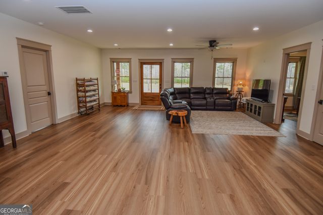 580 I B Howard Road, Williamson, GA 30292