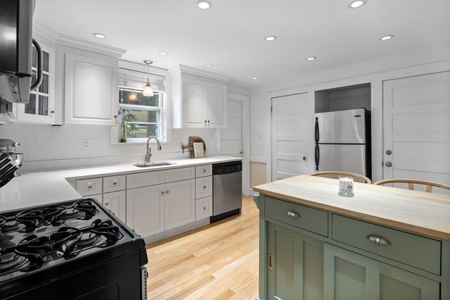 34 Jason St 1, Arlington, MA 02476