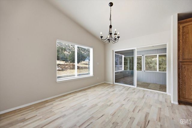 21276 White Pine Drive 53, Tehachapi, CA 93561