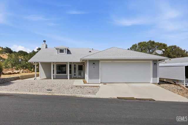 21276 White Pine Drive 53, Tehachapi, CA 93561