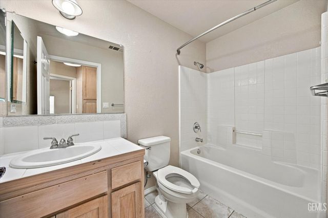 21276 White Pine Drive 53, Tehachapi, CA 93561
