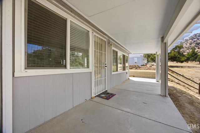 21276 White Pine Drive 53, Tehachapi, CA 93561