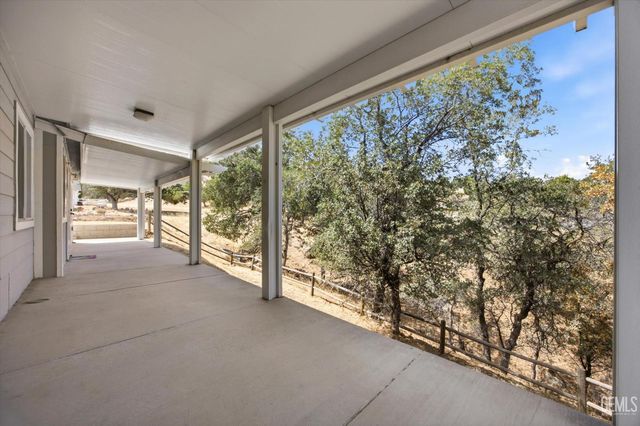 21276 White Pine Drive 53, Tehachapi, CA 93561