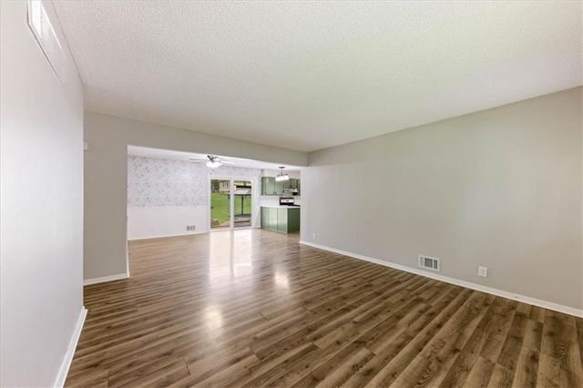 804 N Ute Street, Independence, MO 64056