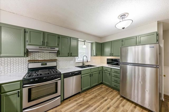 804 N Ute Street, Independence, MO 64056