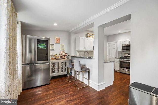 625 E WALNUT ST, North Wales, PA 19454