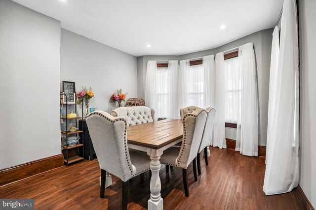 625 E WALNUT ST, North Wales, PA 19454
