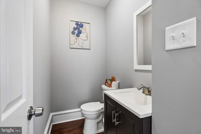 625 E WALNUT ST, North Wales, PA 19454