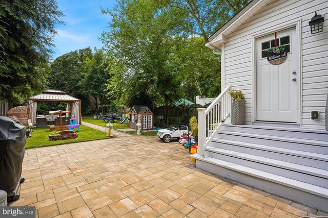 625 E WALNUT ST, North Wales, PA 19454