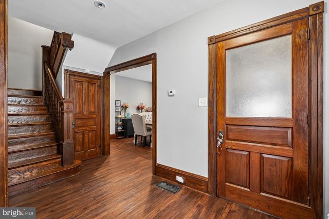 625 E WALNUT ST, North Wales, PA 19454