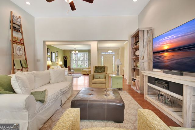 211 Hayden Lane, Newnan, GA 30265