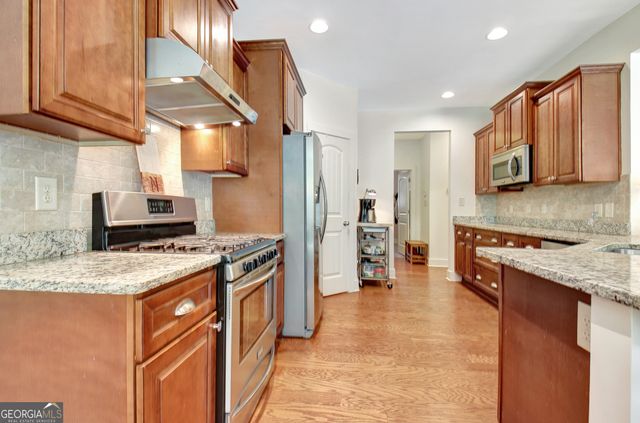 211 Hayden Lane, Newnan, GA 30265