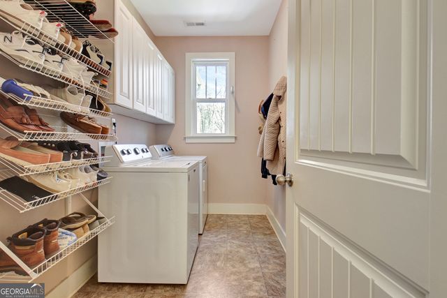 211 Hayden Lane, Newnan, GA 30265