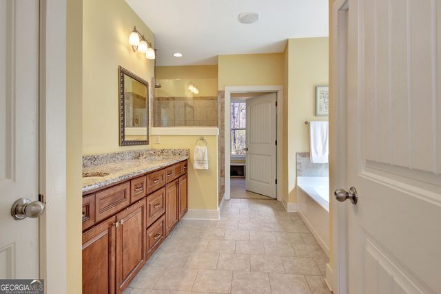 211 Hayden Lane, Newnan, GA 30265