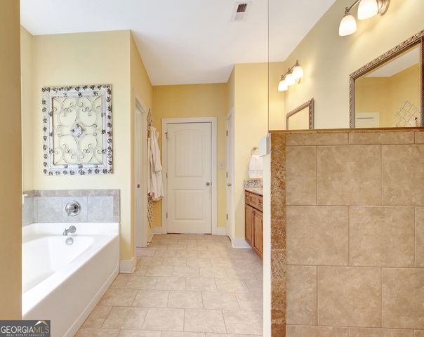 211 Hayden Lane, Newnan, GA 30265