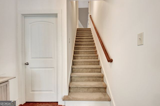 211 Hayden Lane, Newnan, GA 30265