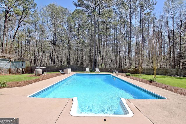 211 Hayden Lane, Newnan, GA 30265