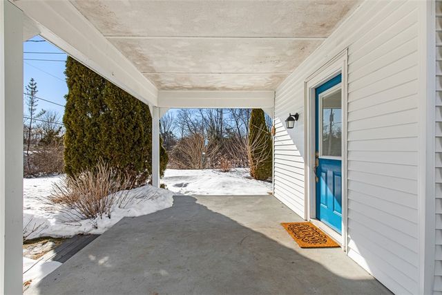 26 Country Hill Road, Cumberland, RI 02864