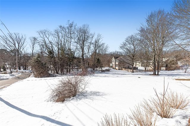 26 Country Hill Road, Cumberland, RI 02864