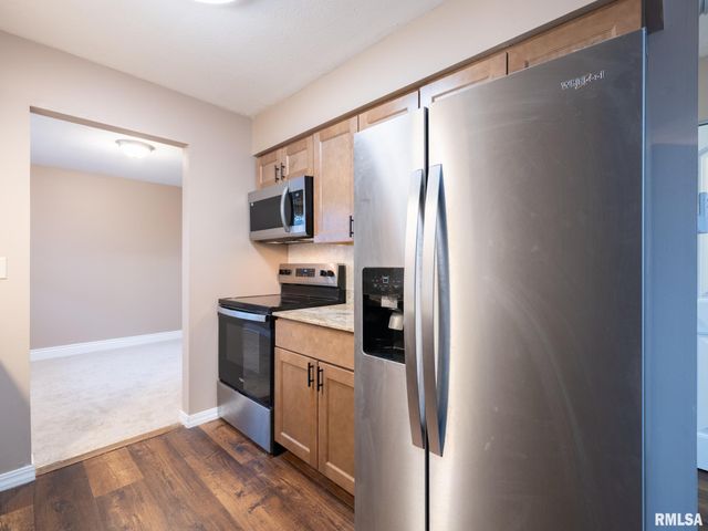 3563 W SAYMORE Lane, Peoria, IL 61615